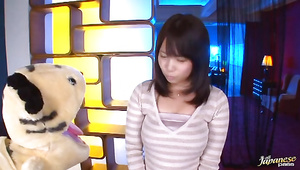 Amazing busty asian An Shinohara has her way with her brawny playmate